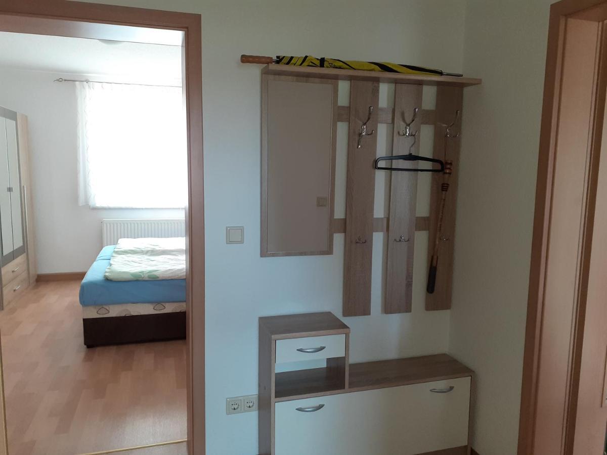 Ferienwohnung - August-Bebel-Str. 19 Oelsnitz  エクステリア 写真